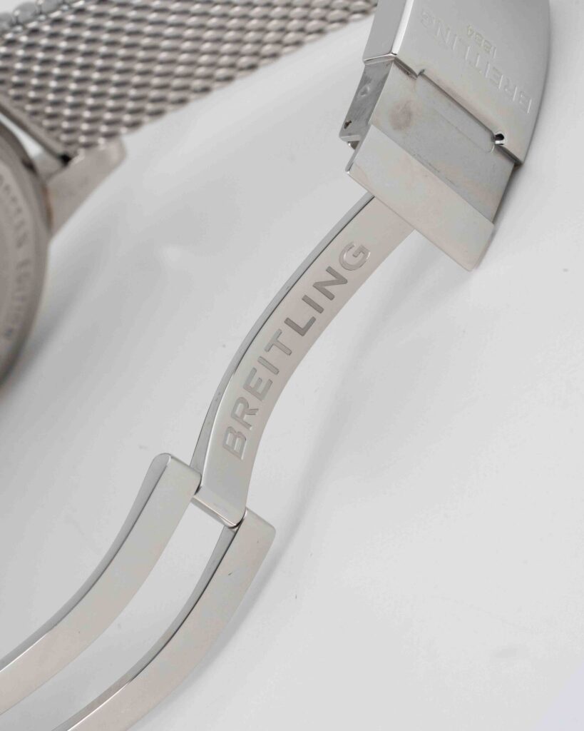 Breitling Superocean UB2030 2022