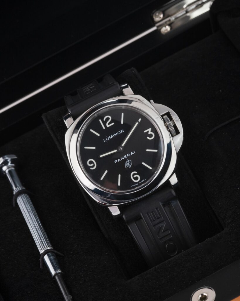 Panerai Luminor Base Logo PAM00000 2015