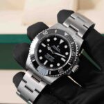 Rolex Submariner 124060 2022
