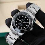 Rolex Submariner 124060 2021