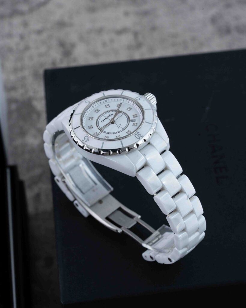 Chanel J12 H1628 2011