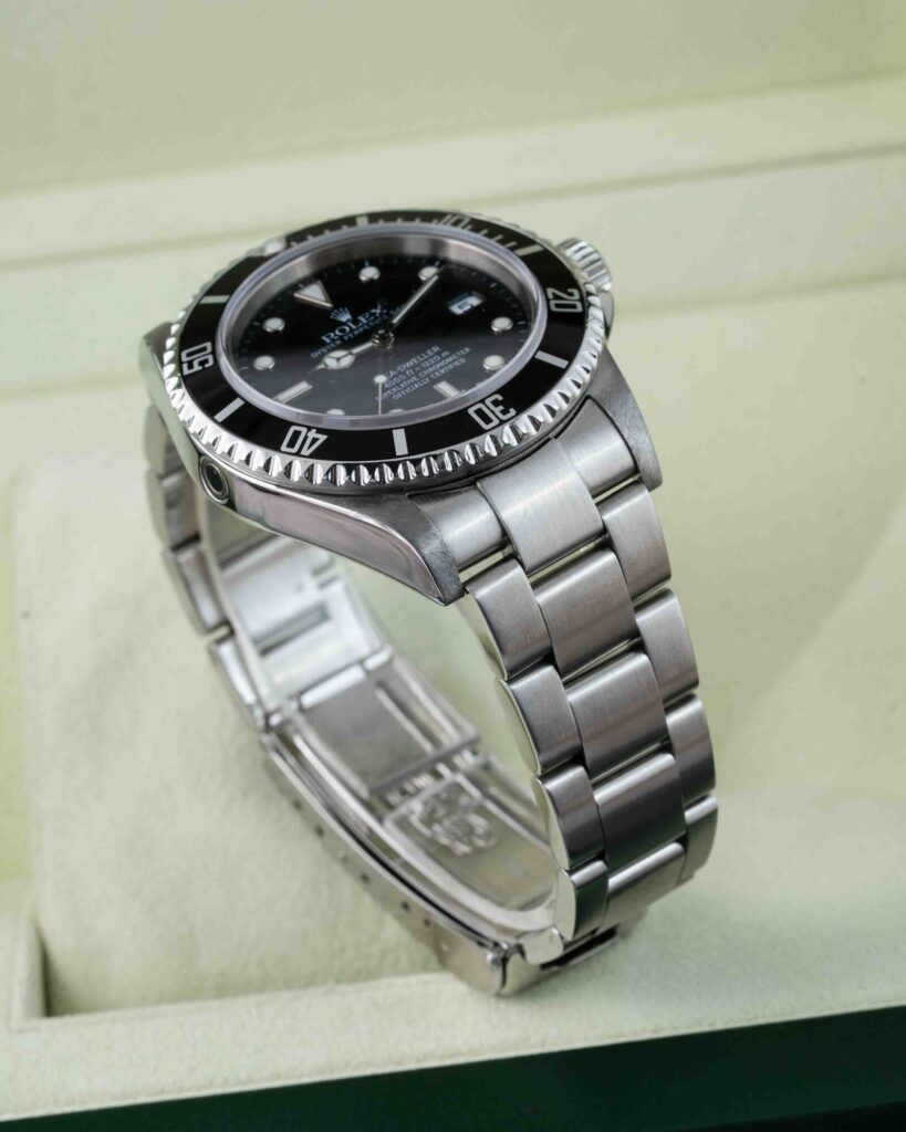 Rolex Sea-Dweller 16600 2005