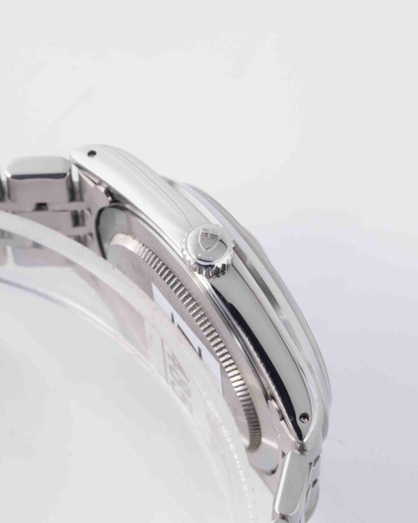 Tudor Prince Date 74000 2006