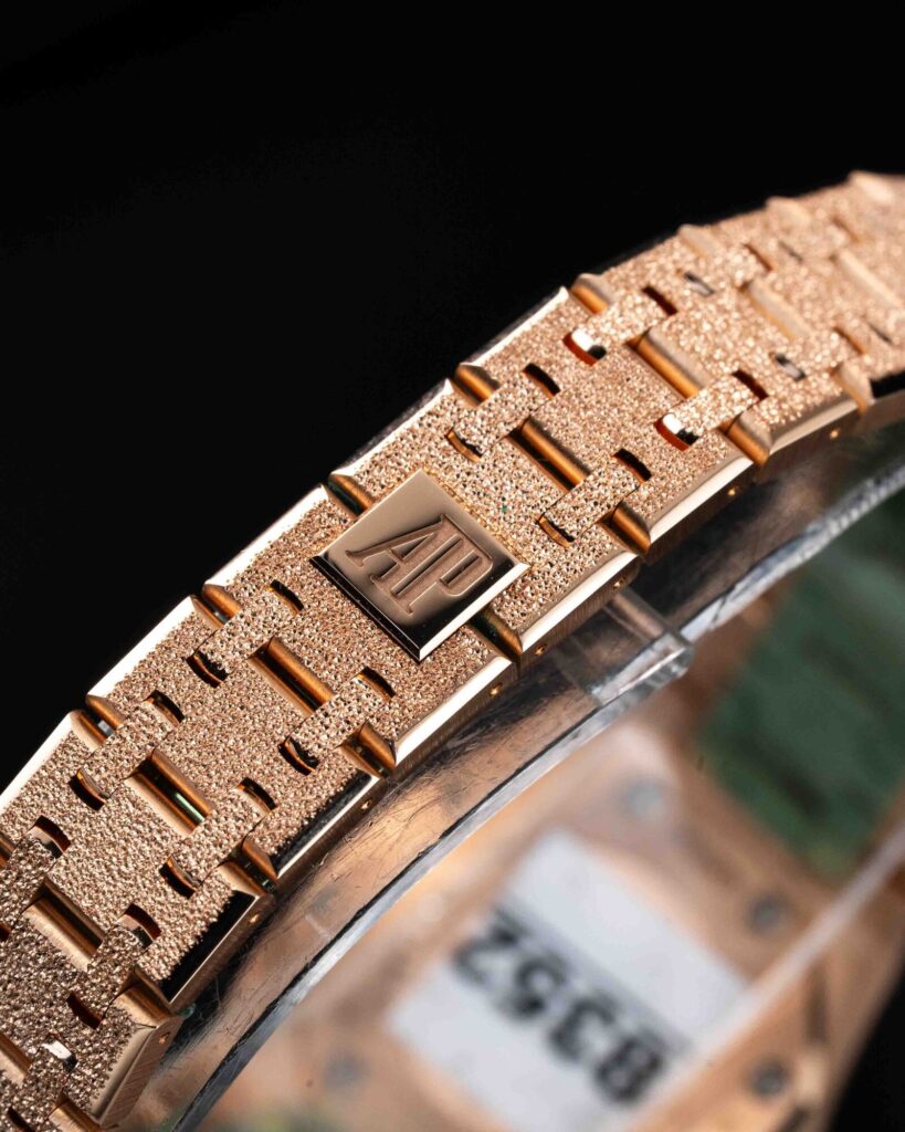 Audemars Piguet Royal Oak 67630OR.GG.1312OR.01 2025