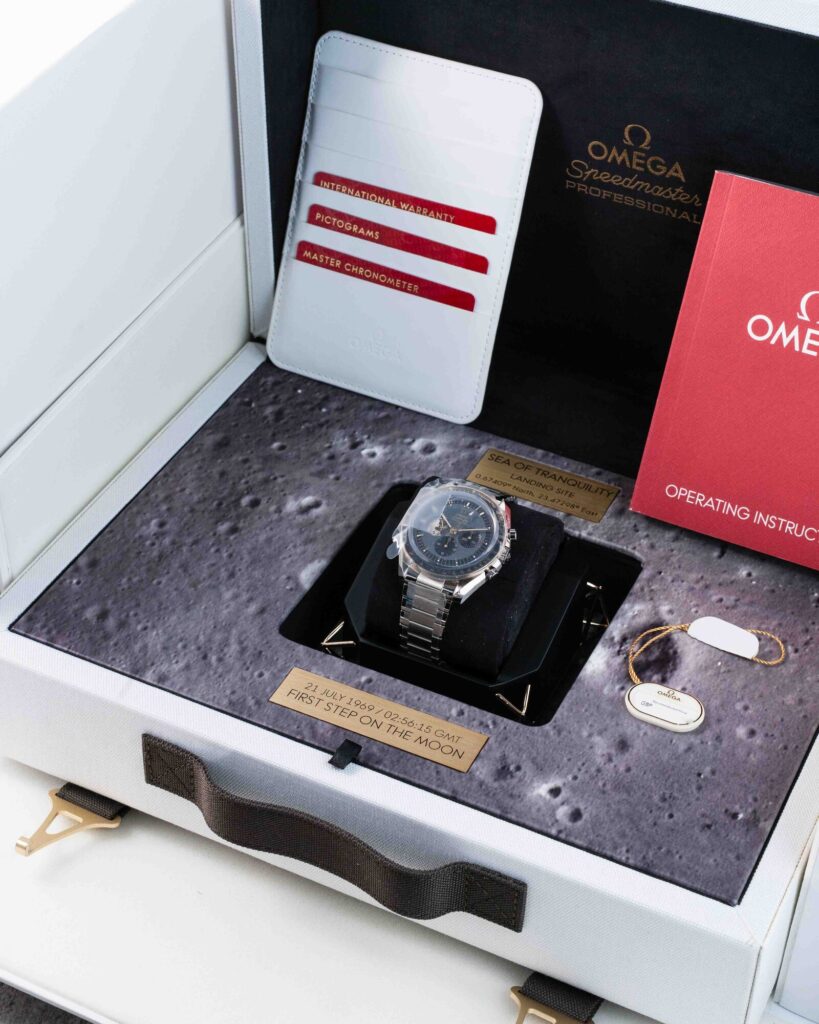 Omega Speedmaster Professional Moonwatch 31020425001001 2019
