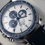 Omega speedmaster 'silver snoopy award' 310.32.42.50.02.001