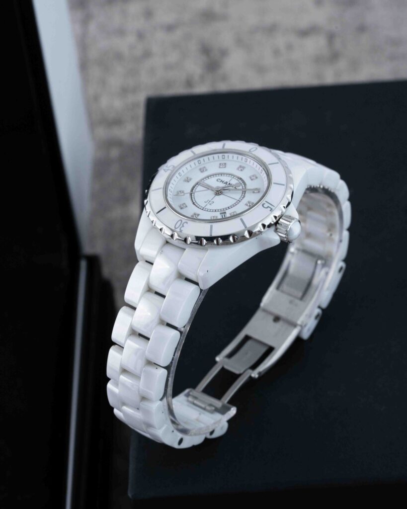 Chanel J12 H1628 2011