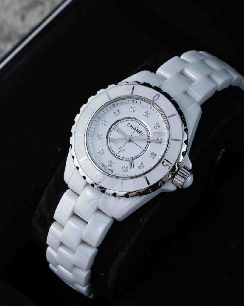 Chanel J12 H1628 2011