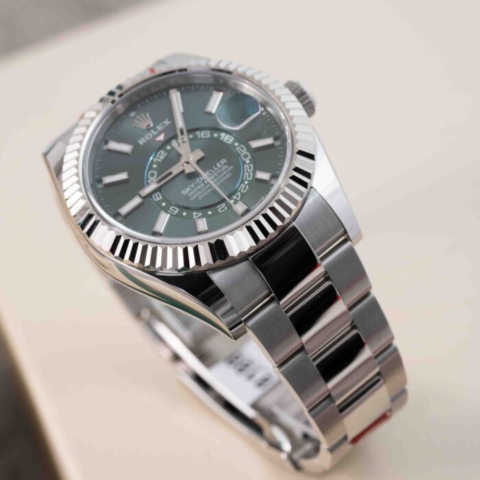 c8c6c69a-5ff5-4e16-bf82-6ec72a69af81-1.jpg