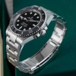 Rolex Submariner 124060 2025