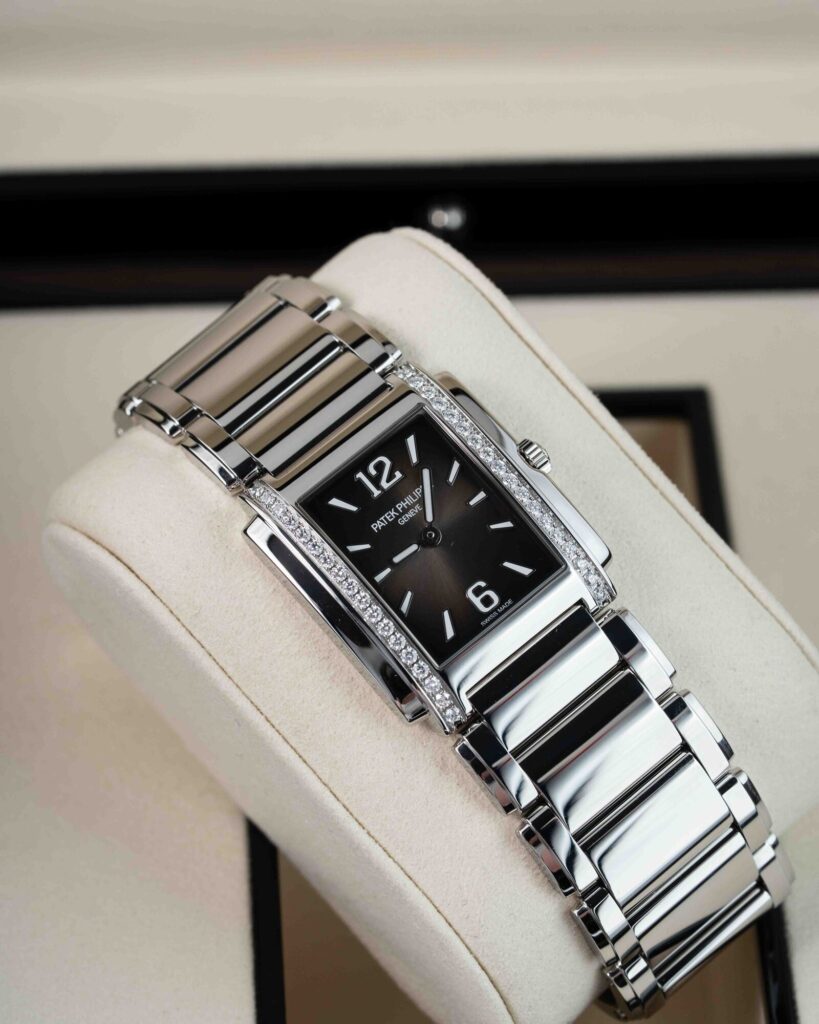Patek Philippe TWENTY~4 4910/1200A-010 2025