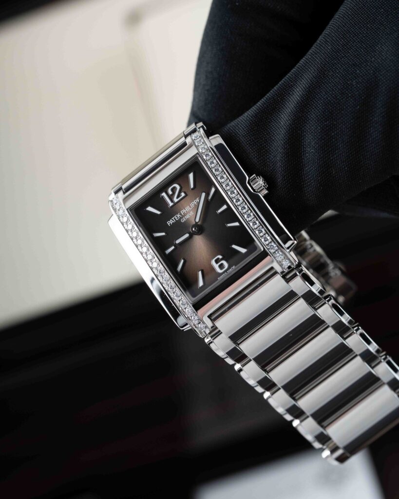 Patek Philippe TWENTY~4 4910/1200A-010 2025