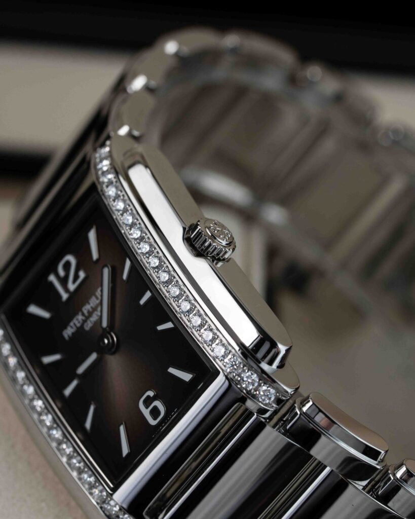 Patek Philippe TWENTY~4 4910/1200A-010 2025