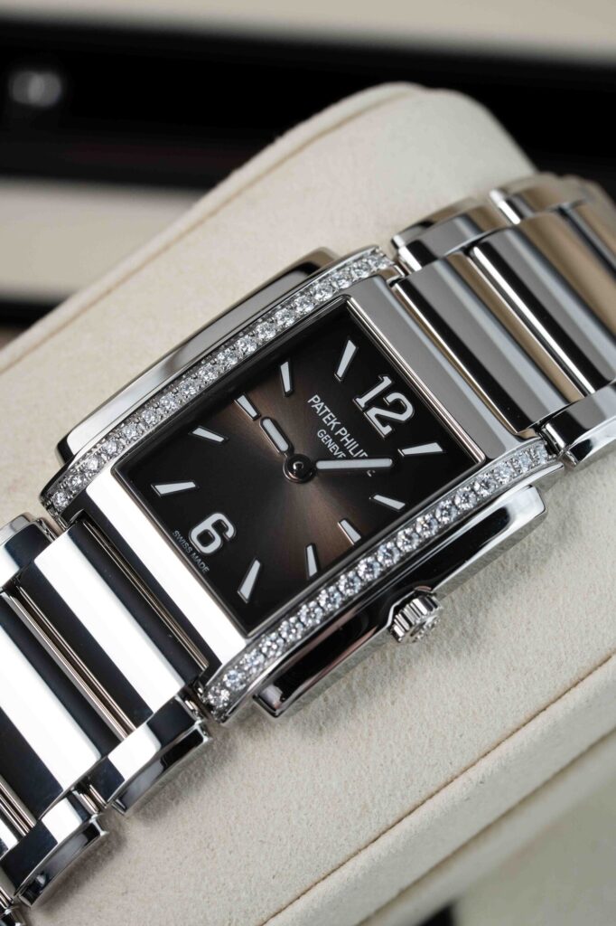Patek Philippe TWENTY~4 4910/1200A-010 2025