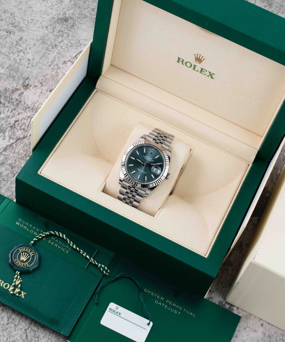 2024’s★ Rolex ★KeyRing with Box ★グリーン・新品 Rolex Datejust 126334 2024 – Watchtrader & Co