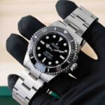 Rolex Submariner 124060 2021