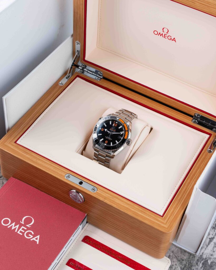 Omega Seamaster Planet Ocean 215.30.44.21.01.002 2024
