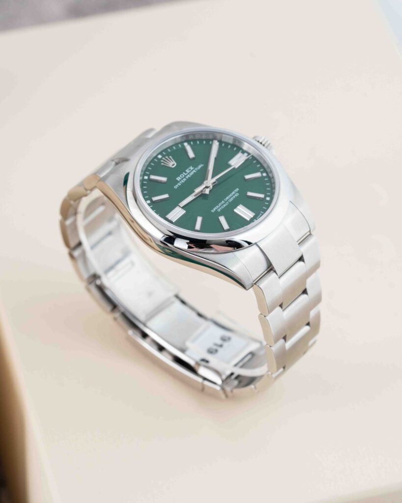 Rolex Oyster Perpetual 134300 2025