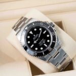 Rolex Submariner 124060 2022