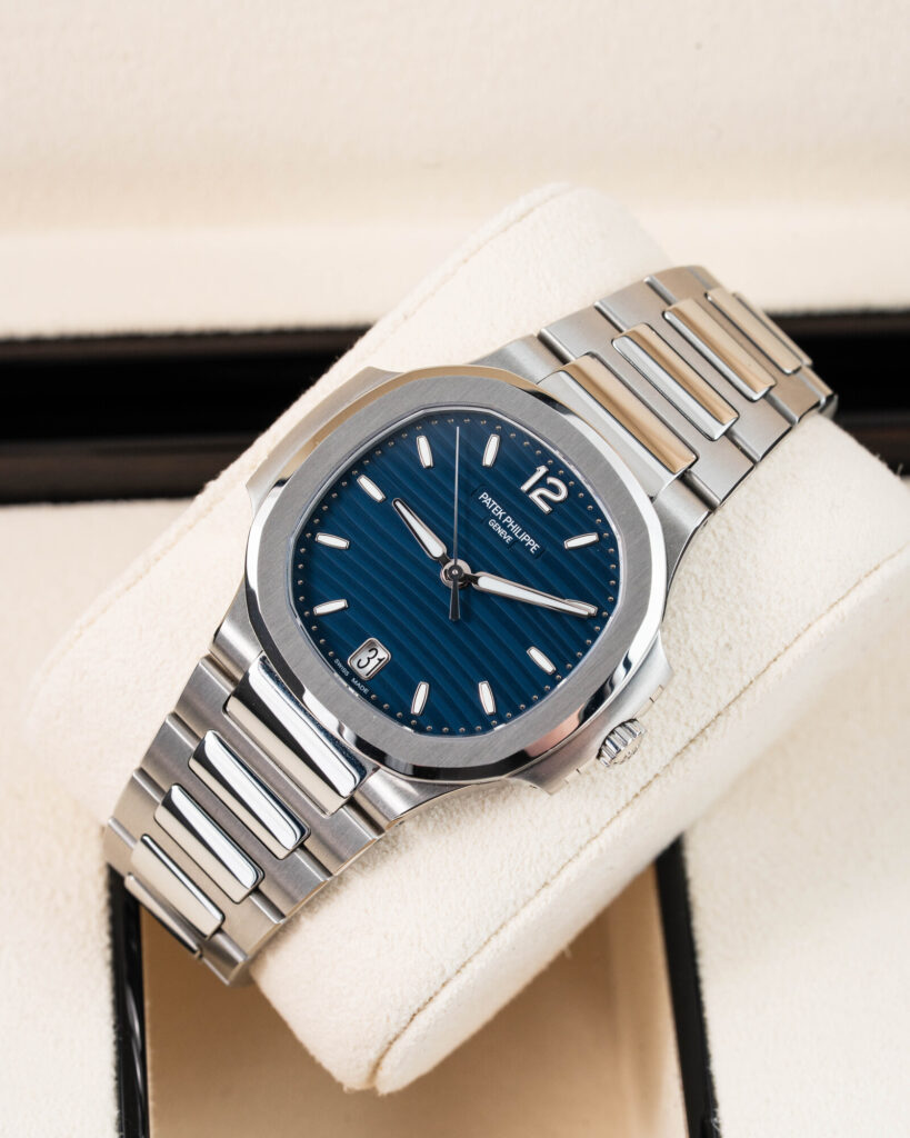Patek Philippe Nautilus 7118/1A-001