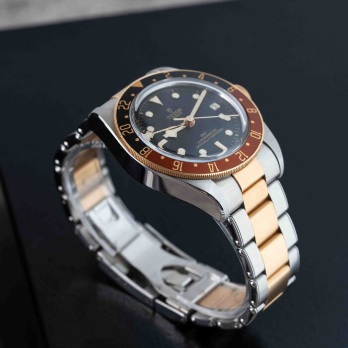 8bf42579-b4b2-4c59-a4ba-100c77372be7.jpg