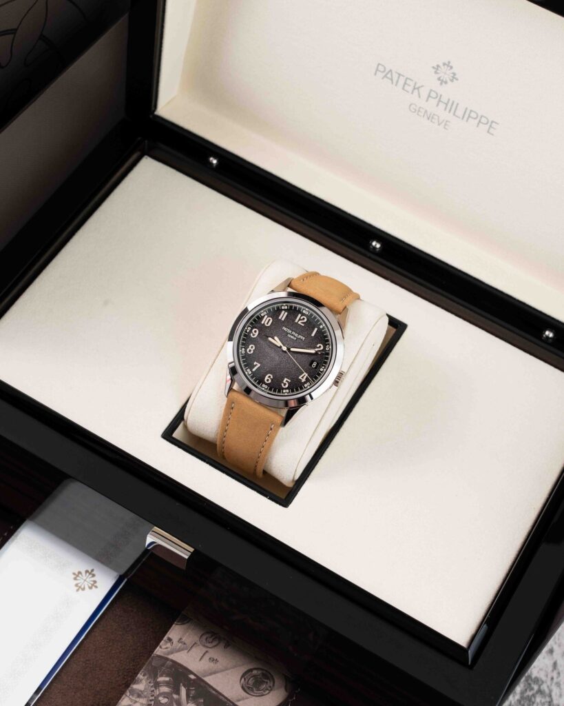 Patek Philippe Calatrava 5226G-001 2025