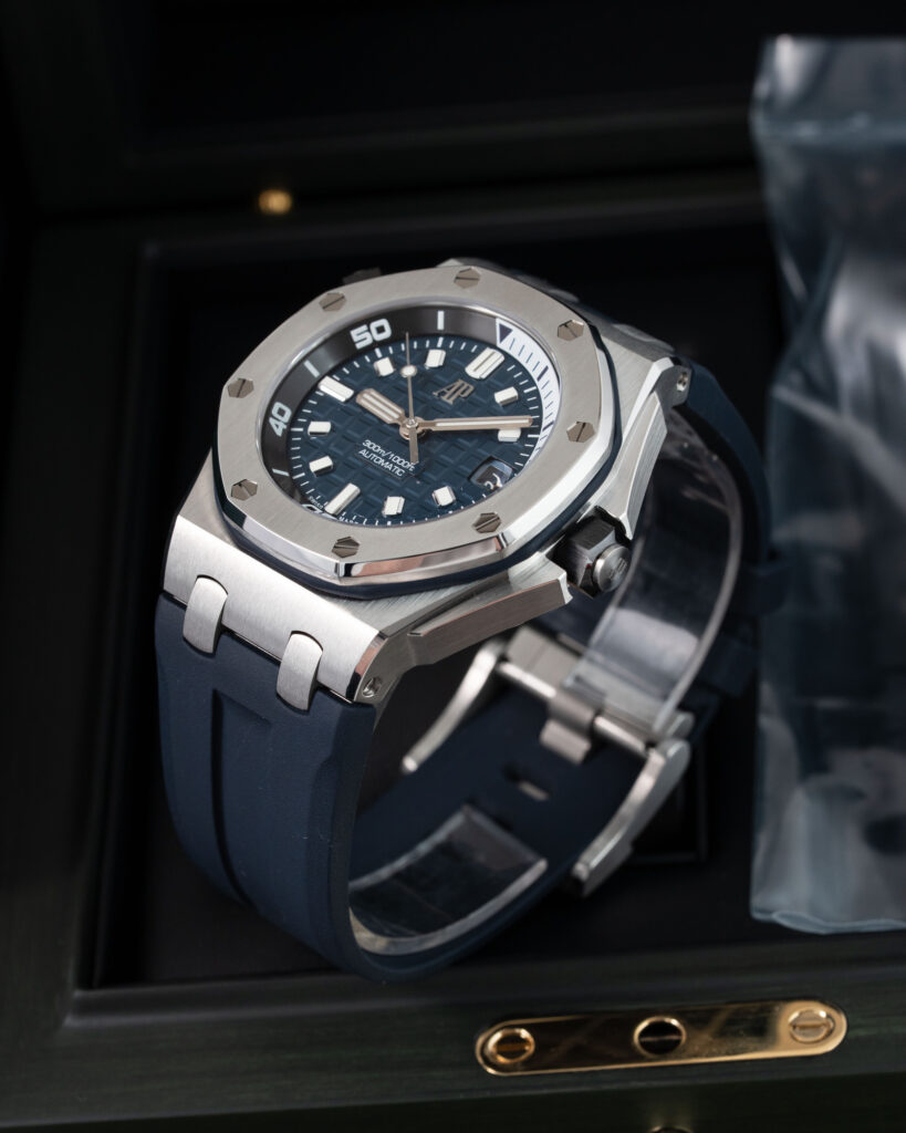 Audemars Piguet Royal Oak Offshore Diver 15720ST.OO.A027CA.01 2024