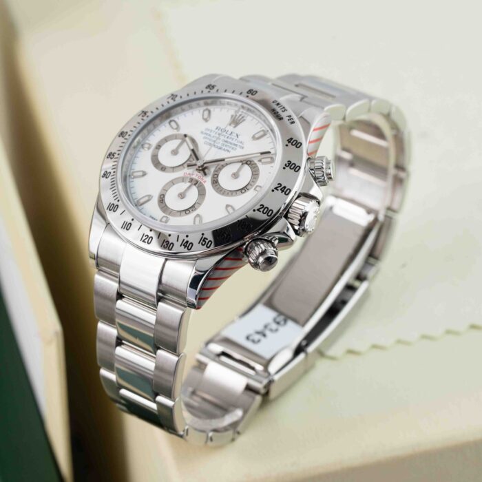ef5867ea-50d7-4edc-871a-a47fd0ae5fd9.jpg