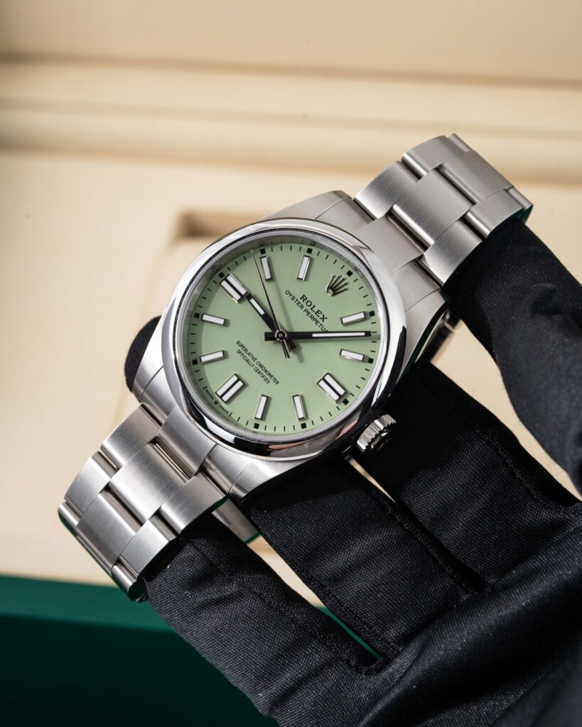 Rolex Oyster Perpetual 134300 2025