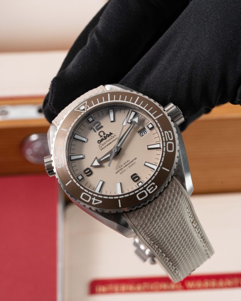 Omega Seamaster Planet Ocean 215.32.44.21.09.001 2024