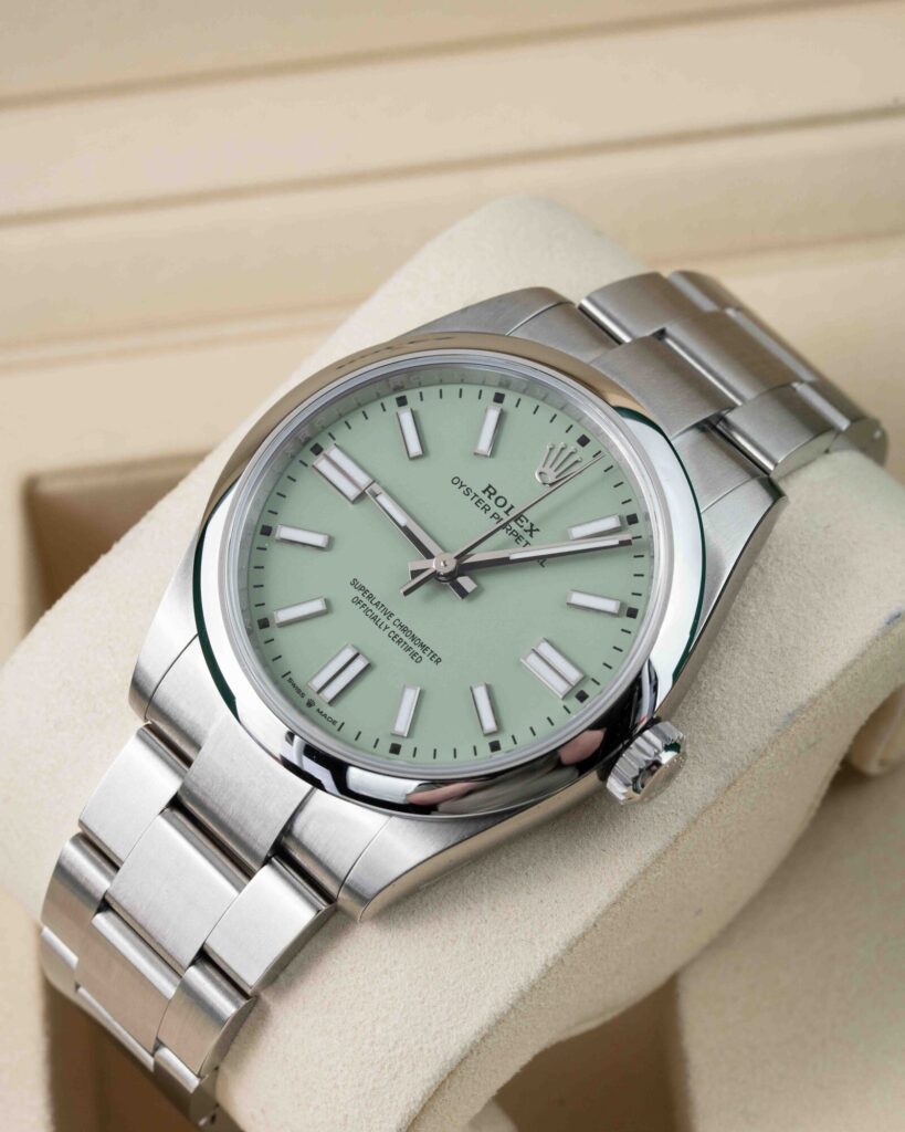 Rolex Oyster Perpetual 134300 2025