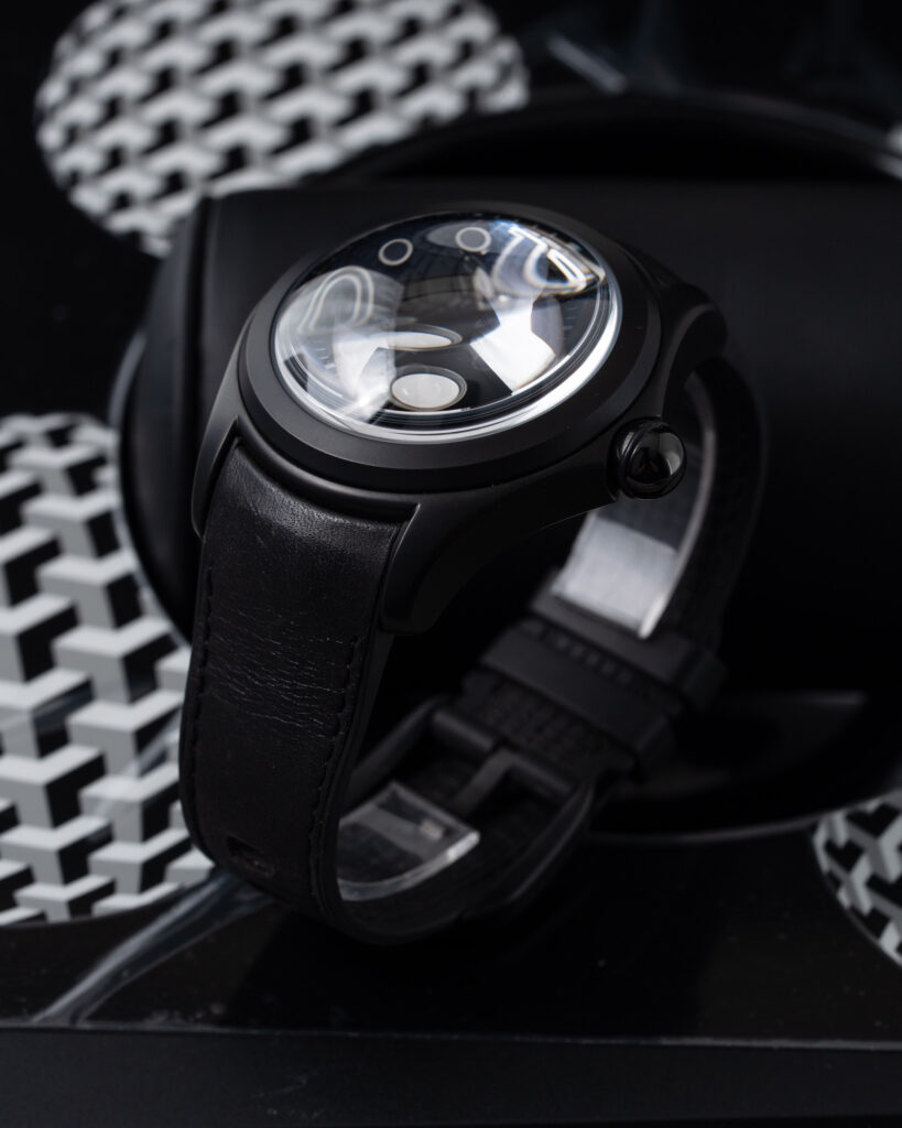 Corum Bubble 082.300.98/0061 FN30 2016