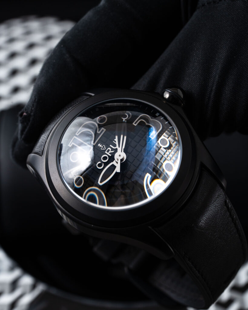 Corum Bubble 082.300.98/0061 FN30 2016