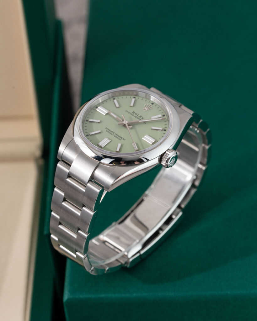 Rolex Oyster Perpetual 134300 2025