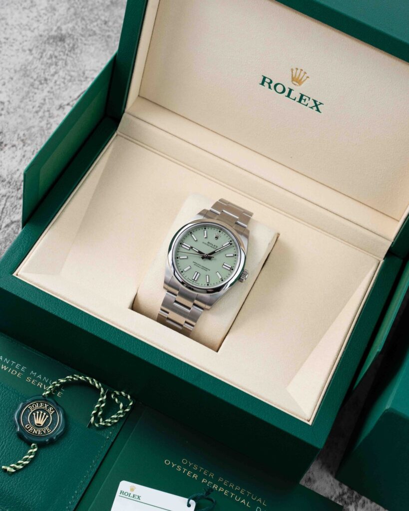 Rolex Oyster Perpetual 134300 2025