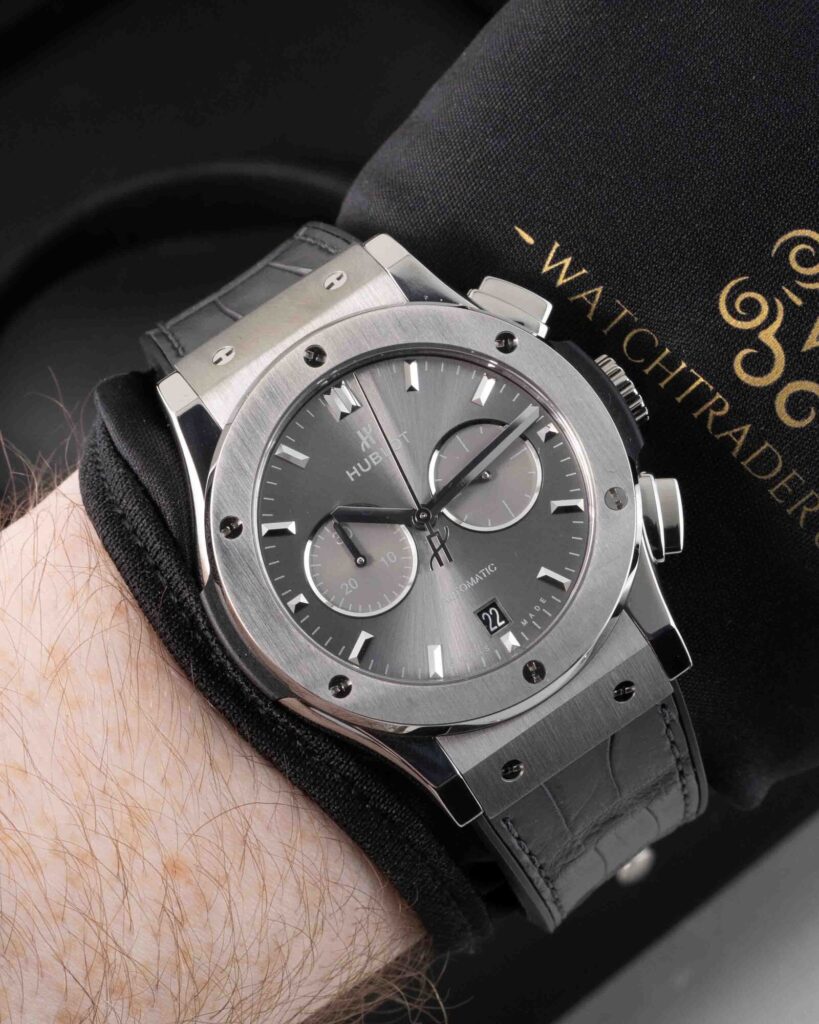 Hublot Classic Fusion Chronograph 541.NX.7070.LR 2022