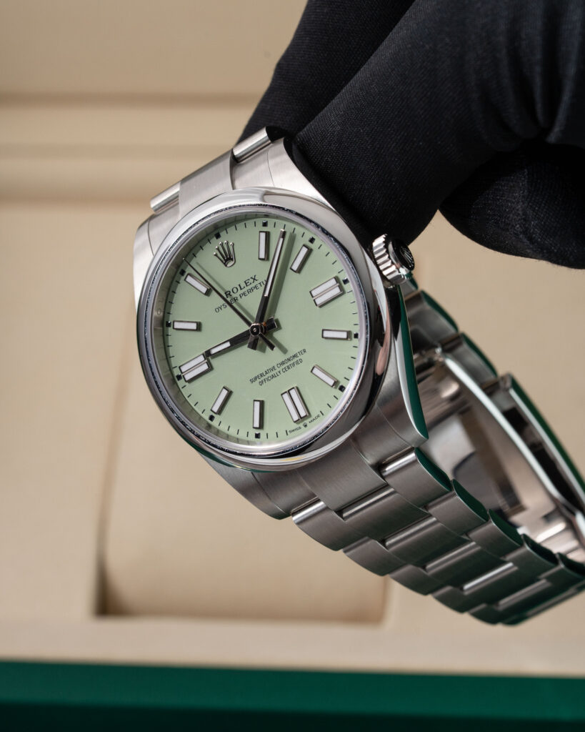 Rolex Oyster Perpetual 134300 2025