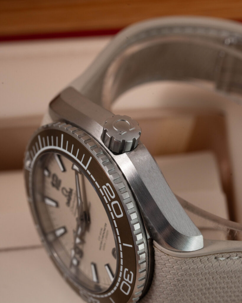 Omega Seamaster Planet Ocean 215.32.44.21.09.001 2024