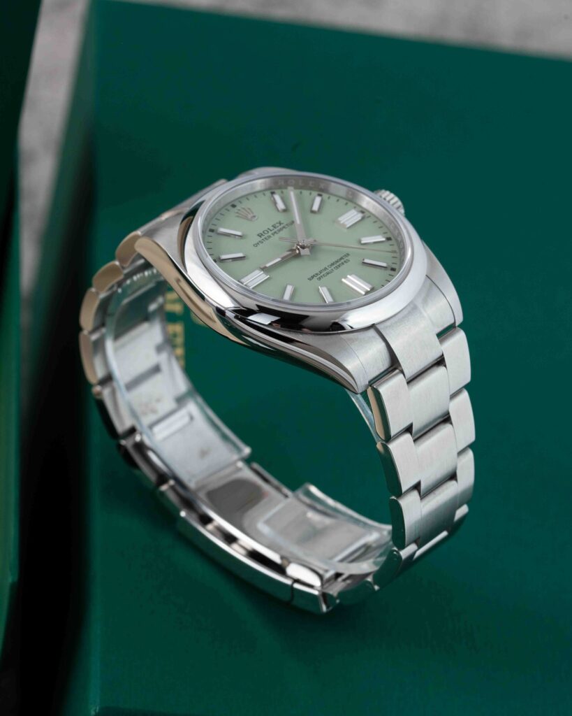 Rolex Oyster Perpetual 134300 2025