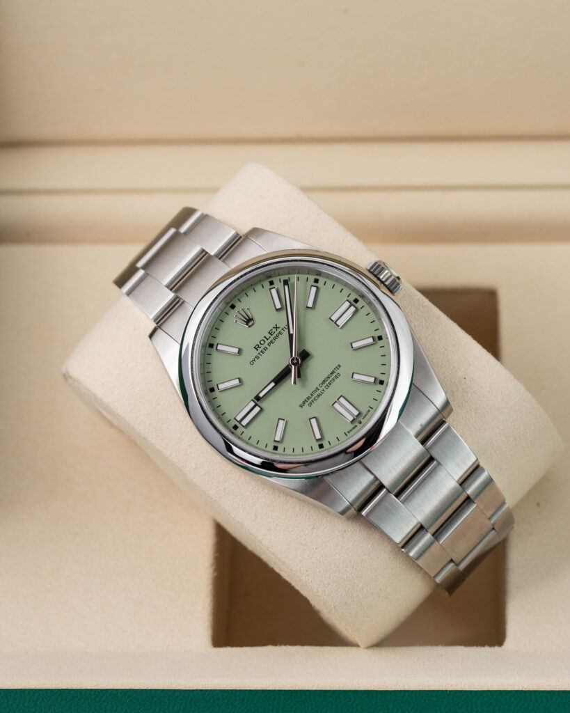 Rolex Oyster Perpetual 134300 2025