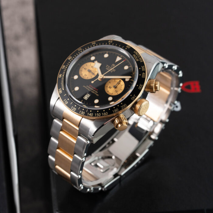 f9a9c551-8557-464f-b0ec-5e537d9300a1.jpg