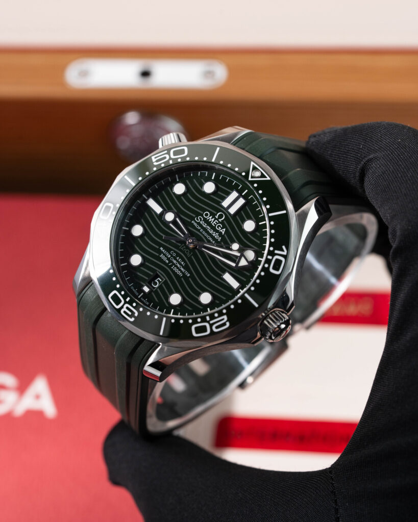 Omega Seamaster 210.32.42.20.10.001 2025