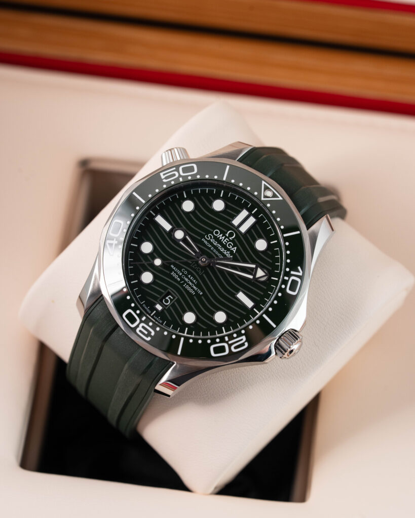 Omega Seamaster 210.32.42.20.10.001 2025