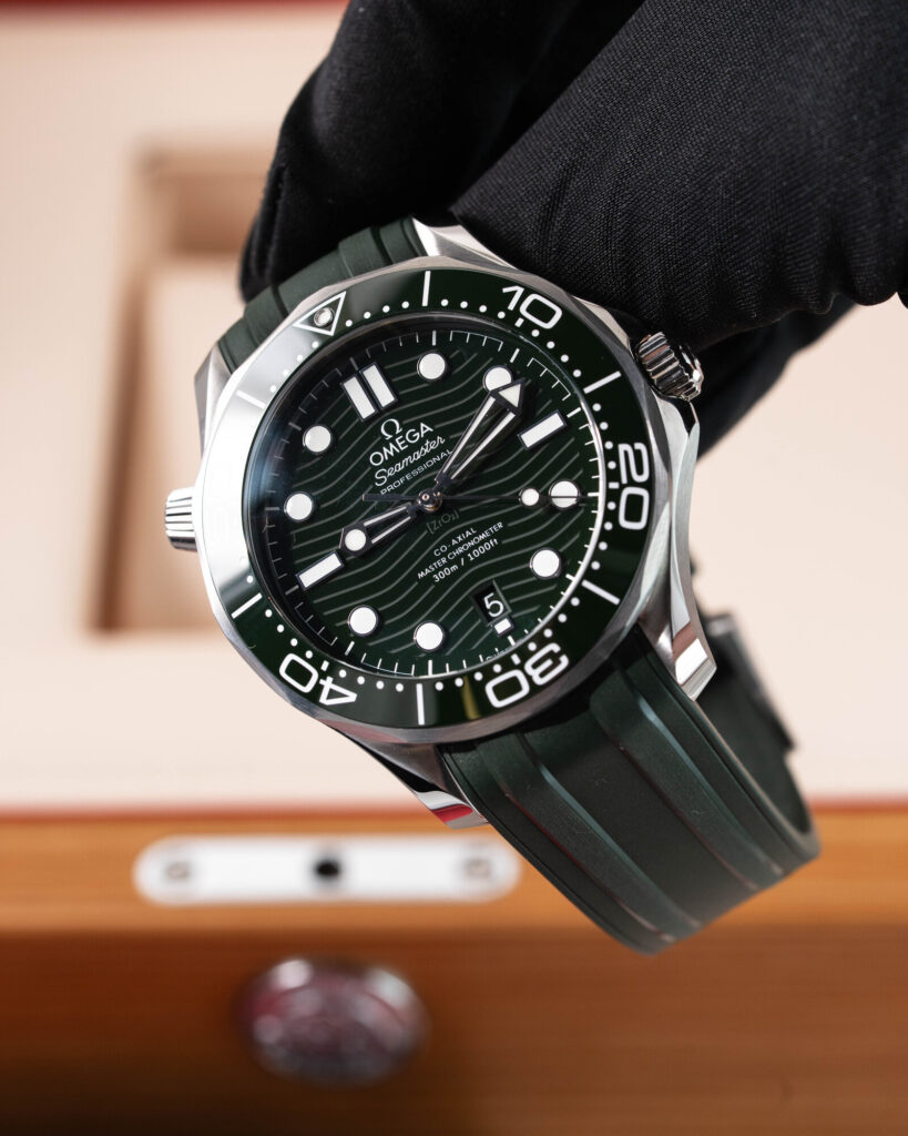 Omega Seamaster 210.32.42.20.10.001 2025