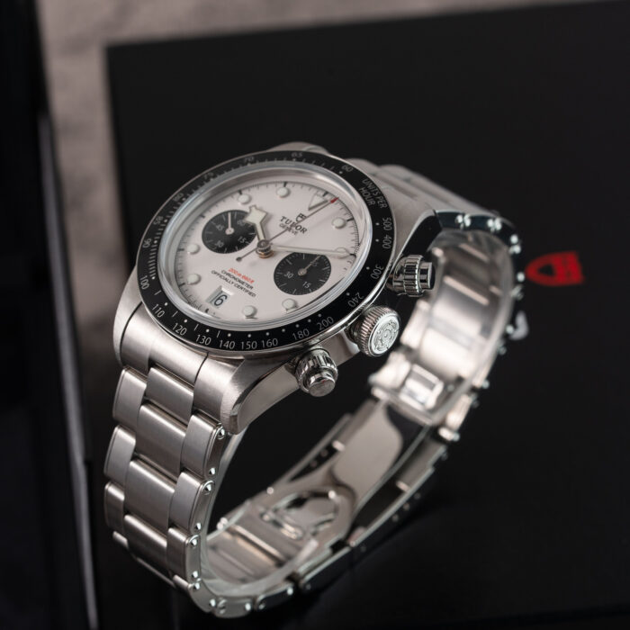 800f703e-ec0f-4d4b-8268-7c7ad102ee15.jpg