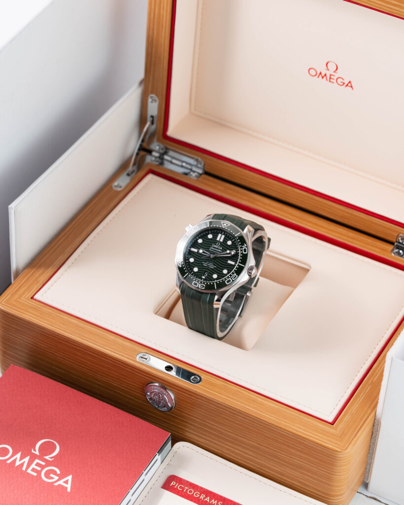Omega Seamaster 210.32.42.20.10.001 2025