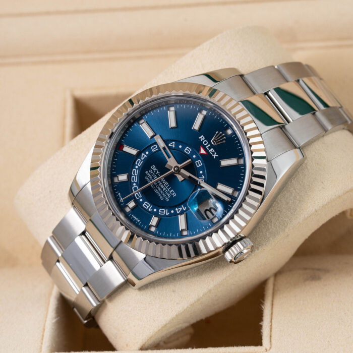 a1e30296-6a9b-44bf-a2bf-f40b89f1bf16.jpg