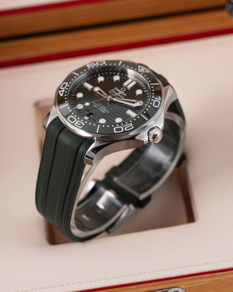 Omega Seamaster 210.32.42.20.10.001 2025