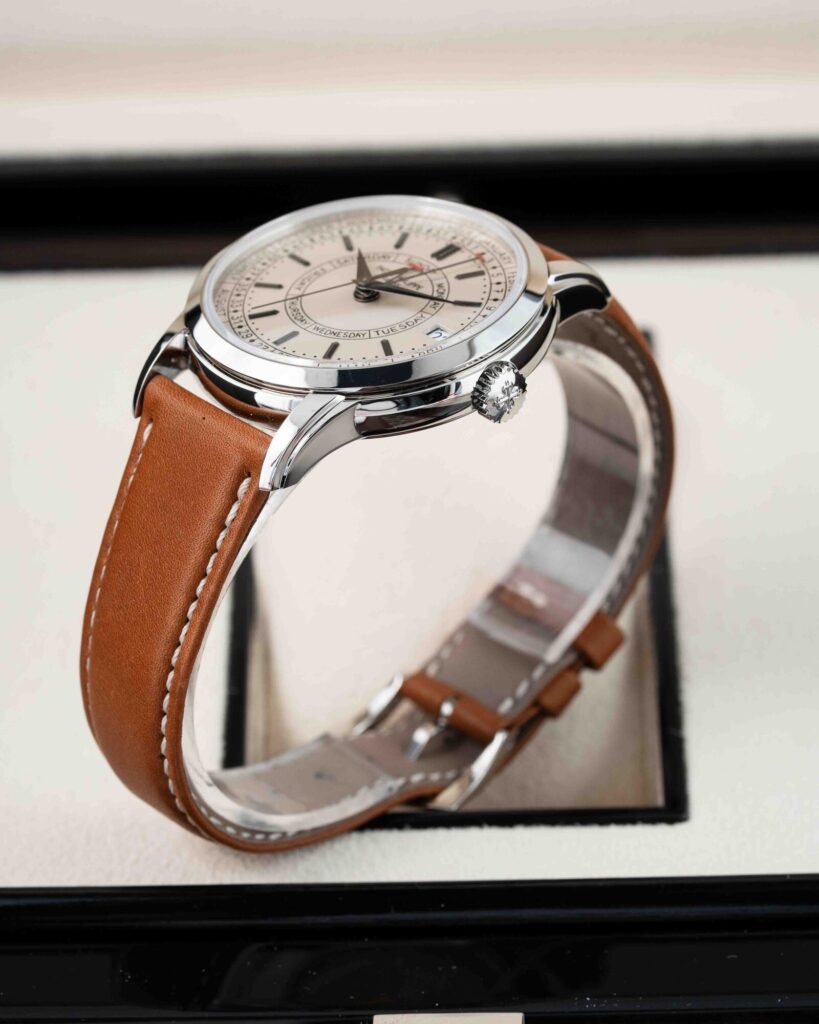 Patek Philippe Calatrava 5212A-001 2025