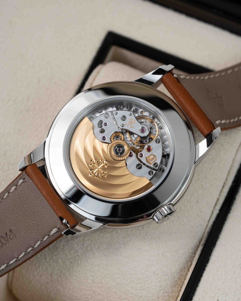 Patek Philippe Calatrava 5212A-001 2025